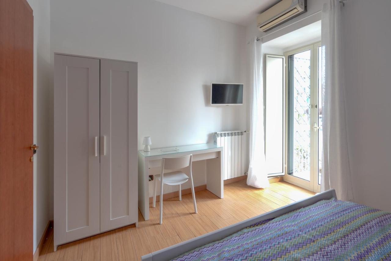 Into Vico Apartment Naples Exterior photo